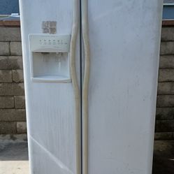 Frigidaire Refrigerator