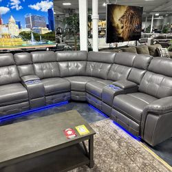 LED POWERE SECTIONAL