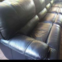 POWER RECLINER BLACK LEATHER SECTIONAL COUCH.. DELIVERY SERVICE AVAILABLE 🚚💥🚚