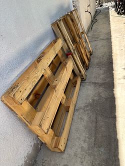 Free pallets.