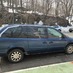 2002 Chrysler Town & Country