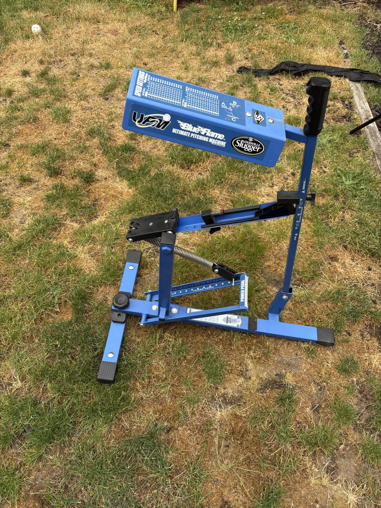 Louisville Slugger Pitching Machine