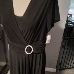 Beautiful  Black Dress ,new Still Has Tags On It