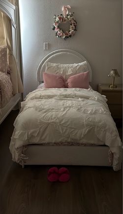 Twin Amazon bed