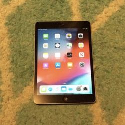 Apple iPad Mini 2 16GB PERFECT Condition Open To Reasonable Offers