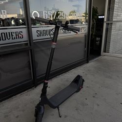 A10 PHANTOMGOGO ELECTRIC SCOOTER