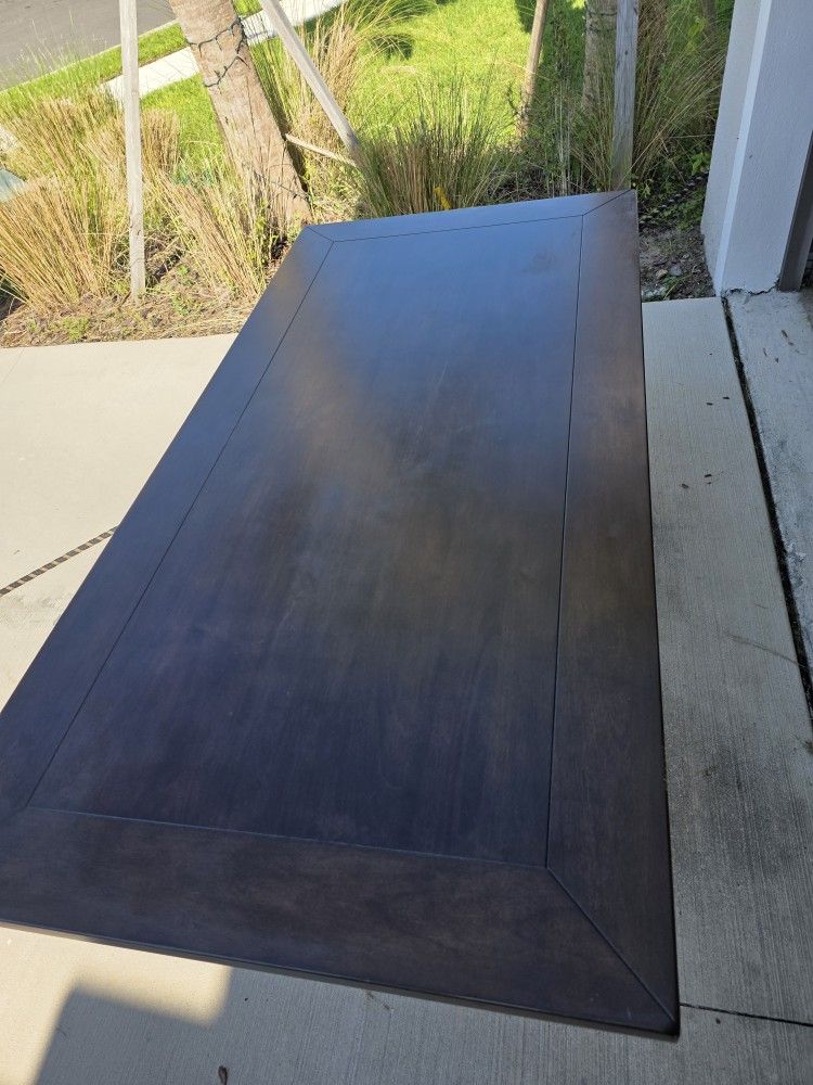 DINNING TABLE W CHAIRS 