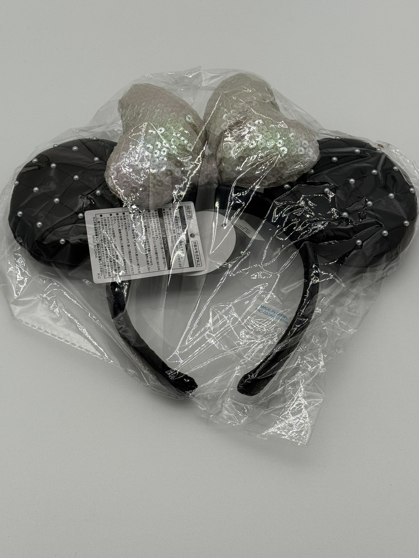 Tokyo Disney Resort Ears Headband Black Synthetic Leather White Pearls Sequins