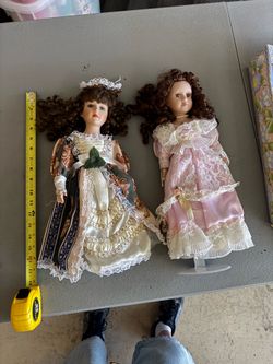 2 porcelain dolls