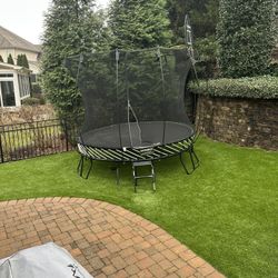Spring free 10’ Trampoline