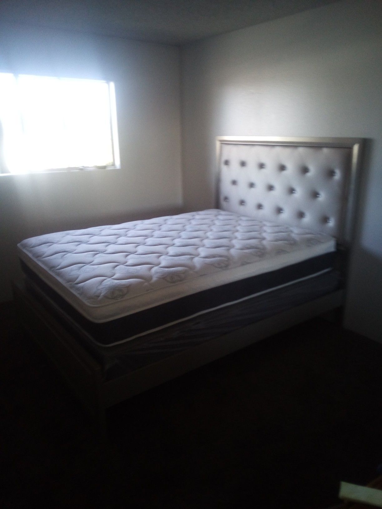 NuevoNew$315 Queen Size Matress and bedframe