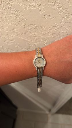Citizen eco drive womens watch (silver/gold)