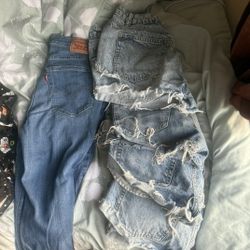 Women Size 8 Jeans And Shorts Bundle 