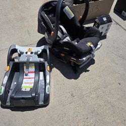 Infant Car Seat With 2 Bases