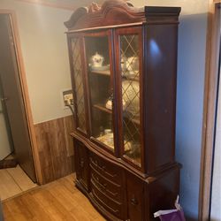 China Cabinet With Multiple Drawers 