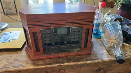Crosley Record, Radio And CD Player