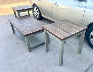 Nice Rustic Country Farmhouse Wooden Coffee Table & Matching End Tables