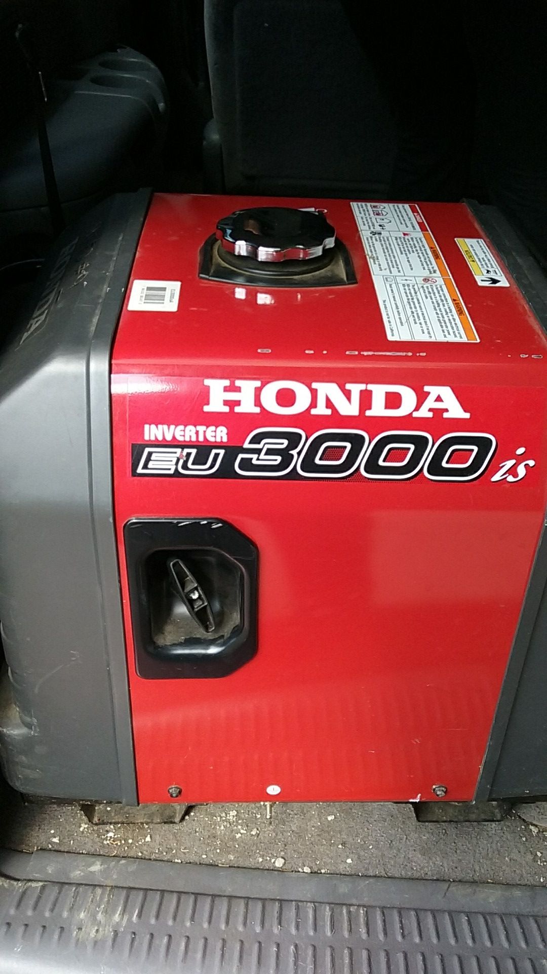 Honda EU3000is inverter generator