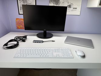 Complete Microsoft Surface Laptop Go student setup in very good working condition.