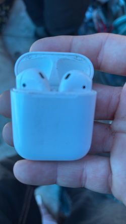 Apple AirPods