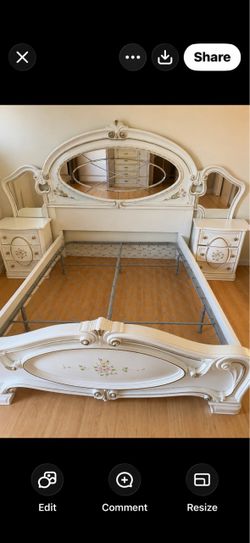 Queen Provençal bed and 2 night table with marble tops