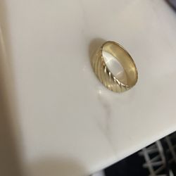 Gold Ring 