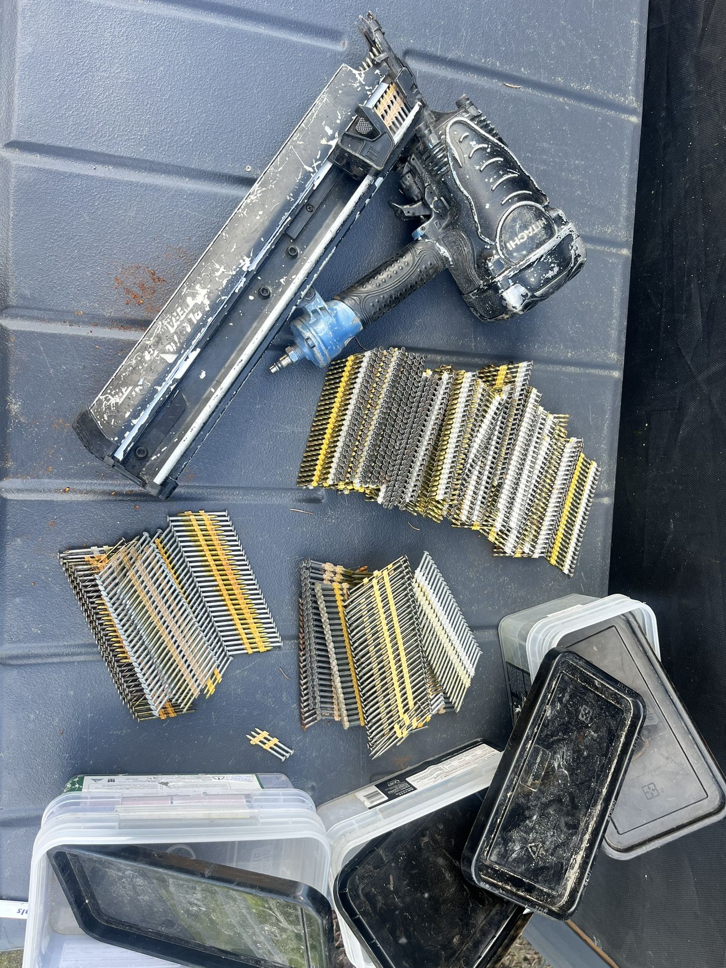 Japanese Hitchi Framer, Finish Nailer, Palm Nailer And Nails