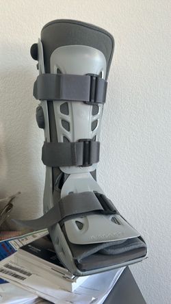 AirCast AirSelect Standard Walking Boot