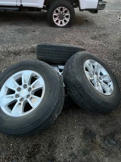 Chevy stock aluminum rims  6 lug