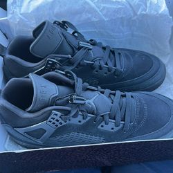 Never worn Black Cat Jordans Size 11 Men’s
