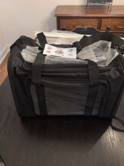 Large cat carrier