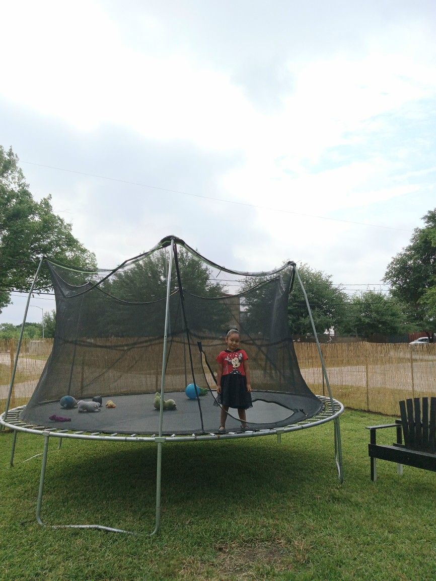 Trampoline