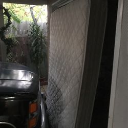 Base Y Colchón En Buen Estado Quien Sise