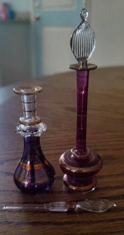 Set of 2 Decorative Glass Perfume Bottles