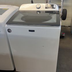 Maytag He Top Load Washer With Agitator 
