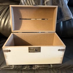 Large White Distressed Card Box