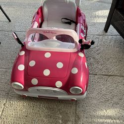 Minnie Mouse Ride In Car 