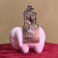 Avon White Milk Glass Royal Elephant Topaze Cologne Bottle Numbered 32527