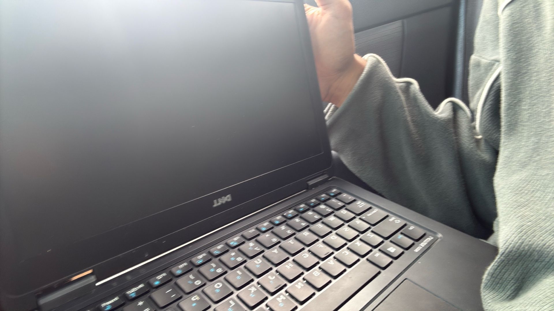💻 2 Dell Latitude Laptops (Not Working – For Parts or Repair) 
