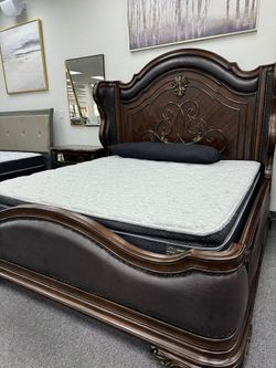 Brand New Grand, Brown Queen Bed/Bedroom set with a Royal look