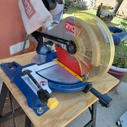 Ryobi 10in Chopsaw with stand