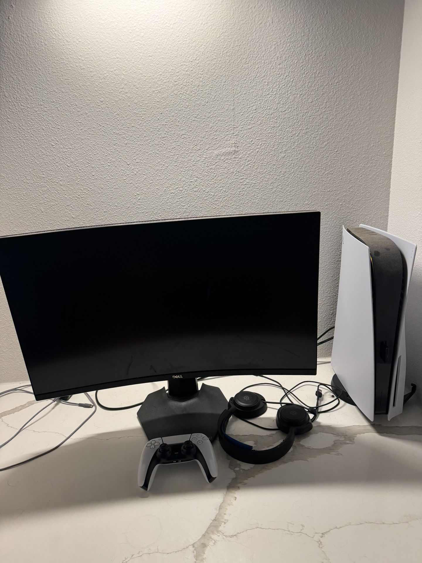 Ps5 And 27’ Dell Curved Monitor