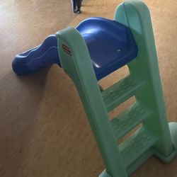 Kid’s Slide