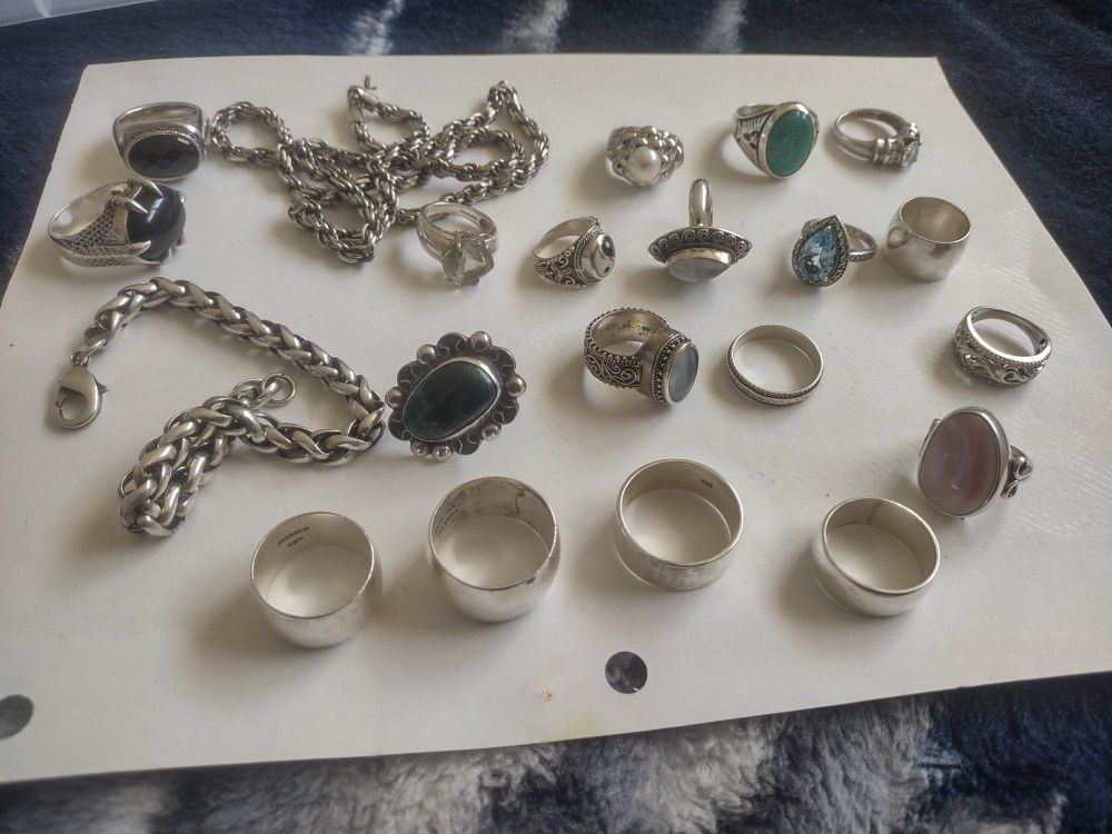 Silver Jewelry  9.25 Lot