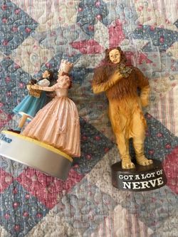 Vintage The Wizard of Oz Dorothy and Glinda Figurine and Cowardly Lion Figurine 
