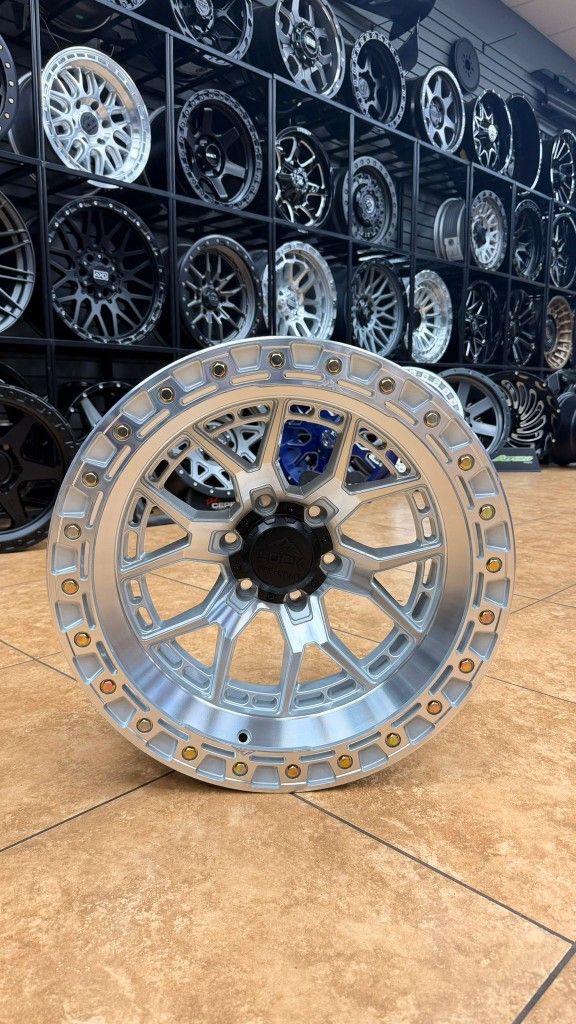 Lock offroad
Commando 20x10
Silver 6x139.7
$1160 all 4 wheels