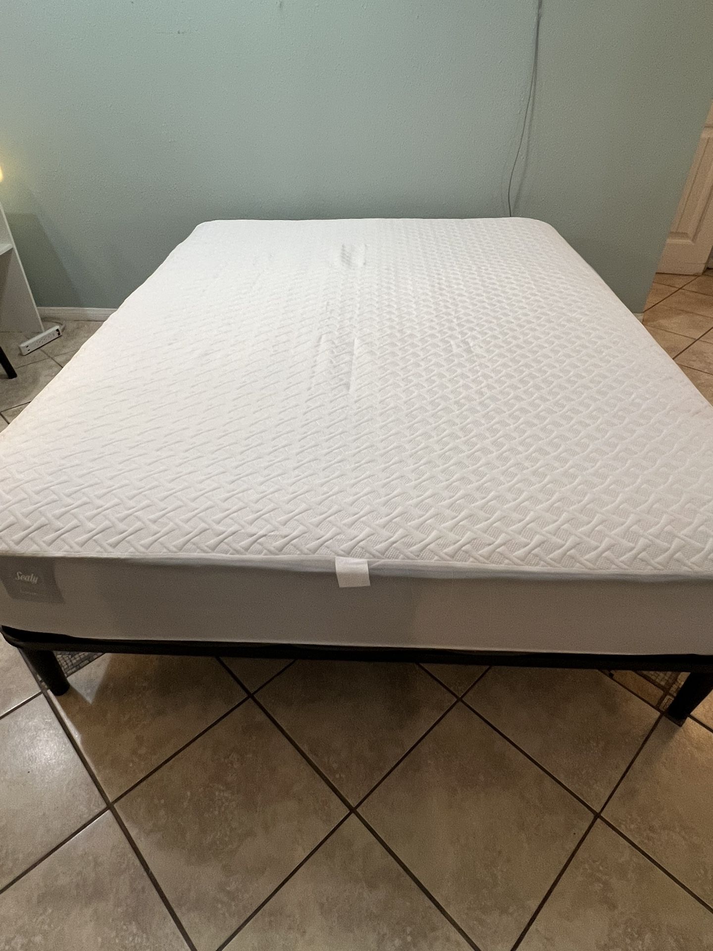 Queen Bed (Sealy) Adjustable Frame (Mattress Firm). - Must Sell Soon