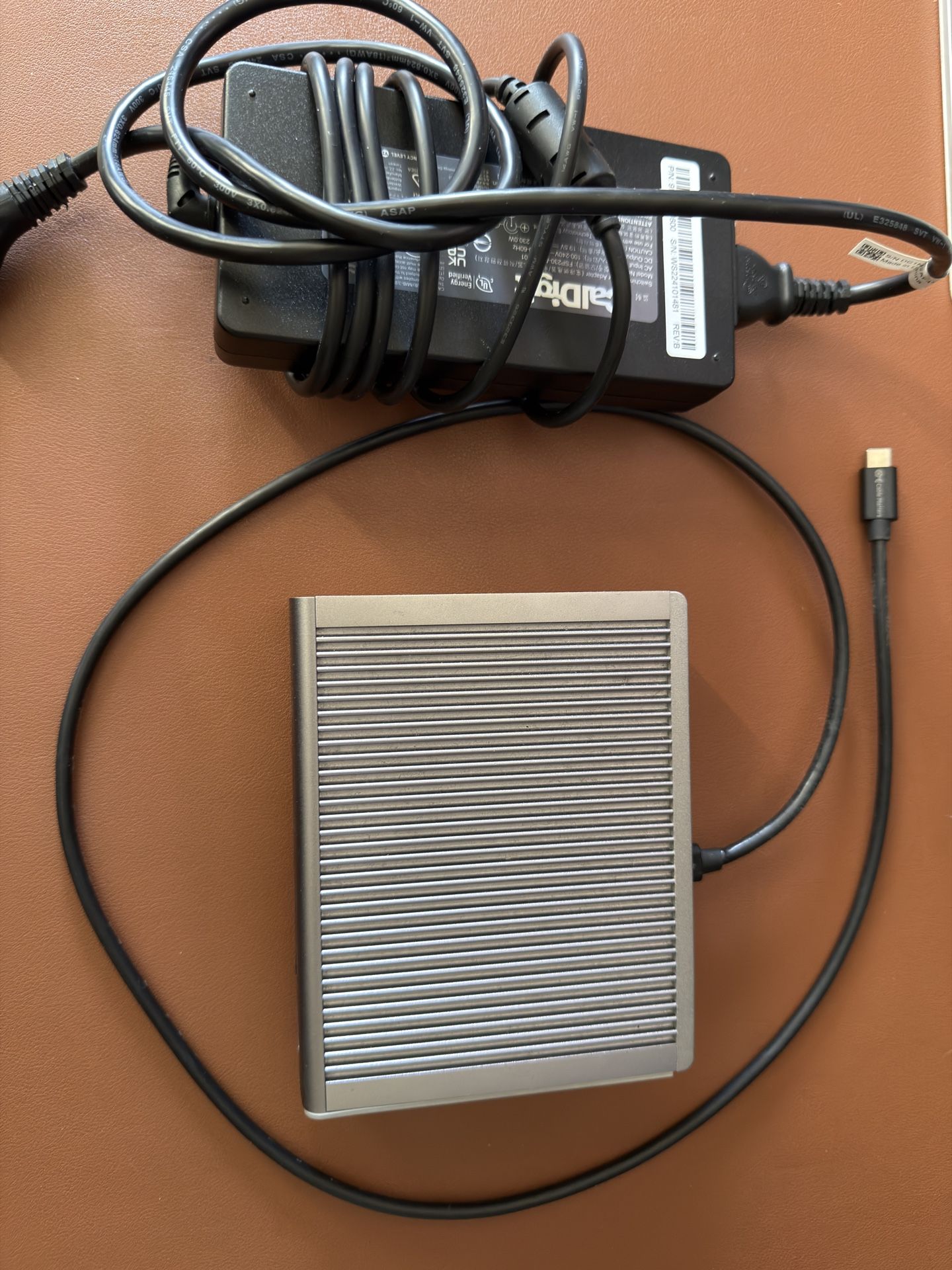 CalDigit TS4 Like-New