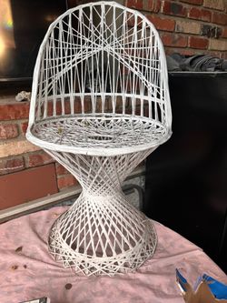 Vintage Russell Woodard spun chair only one