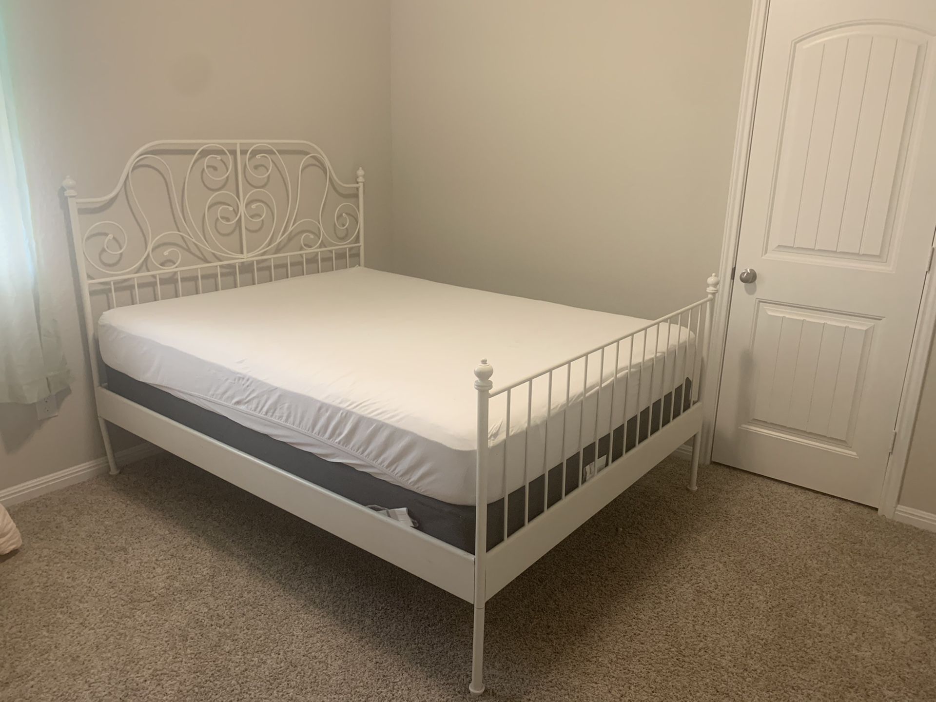 Full Size Bed (Bed frame and Mattress)